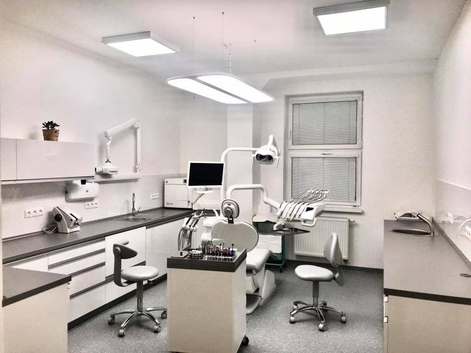 Happy dental