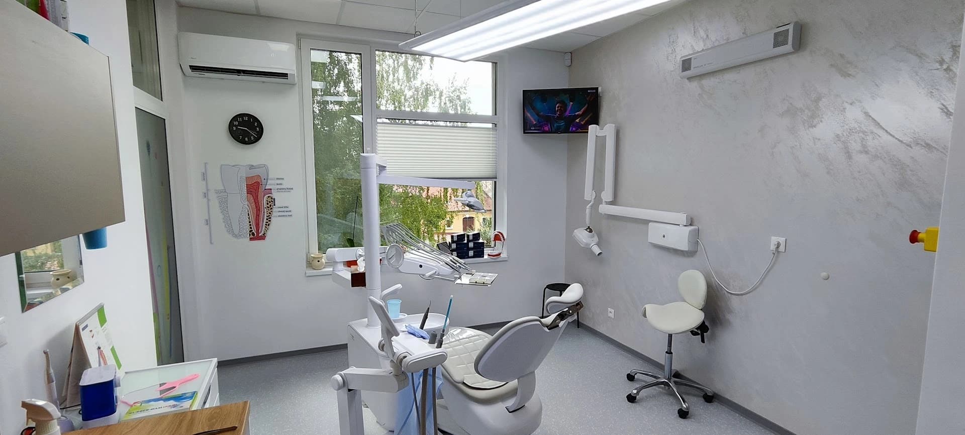 DENTALIVE, s. r. o.