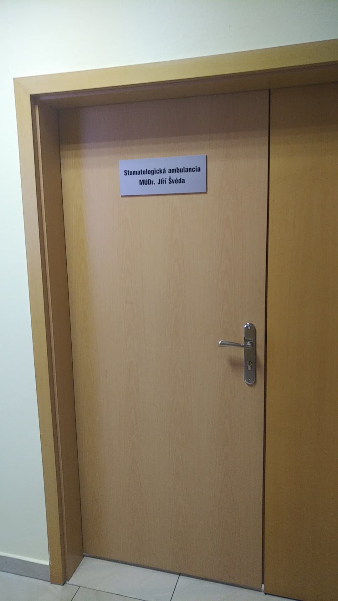MUDr. Jiŕí Švéda, stomatologická ambulancia