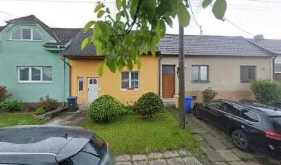 Valisková Lenka, MDDr.