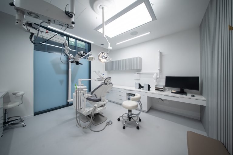 Zubná ambulancia Proximity Dental Clinic VRÁBLE