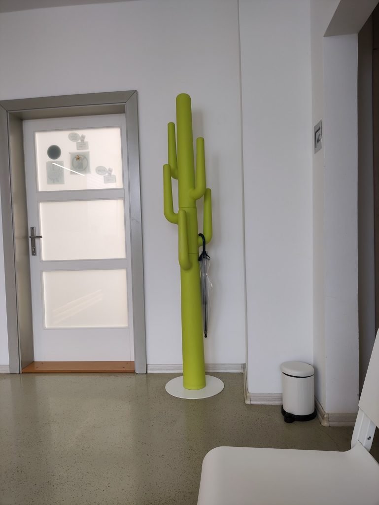 Antošová Zuzana MUDr. - Hugodent