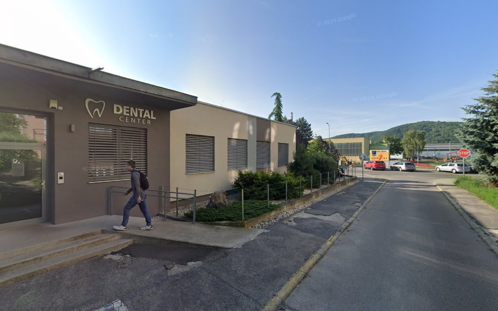 DENTAL CENTER s.r.o.