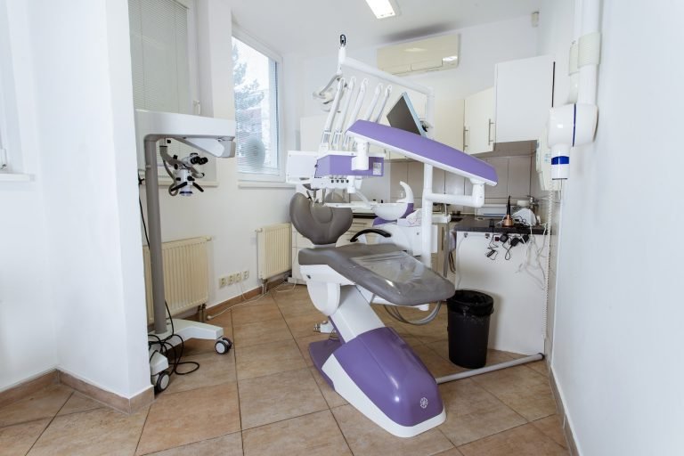 dr.monn zubná ambulancia - MDDr. Monika Gáberová