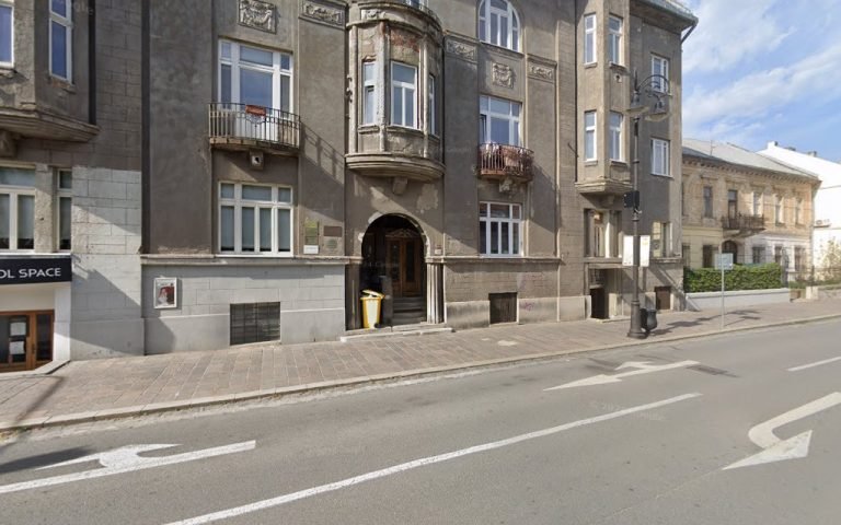 Jenčová Viera MUDr. - ZUBNÁ AMBULANCIA