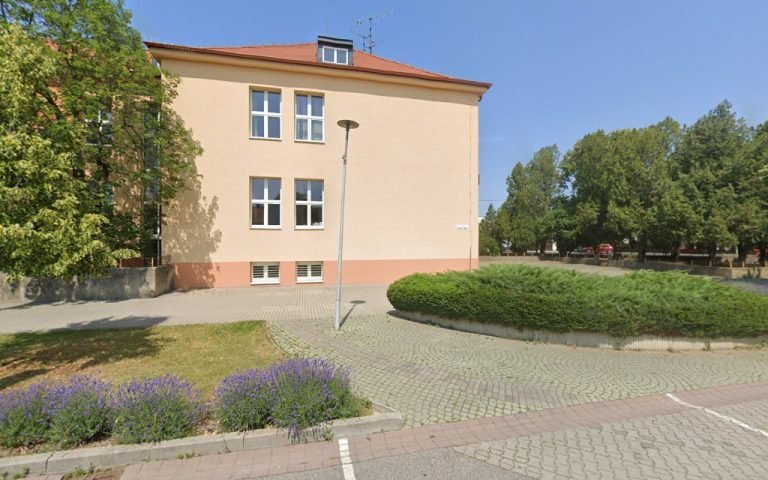 KAVI - DENT s. r. o.