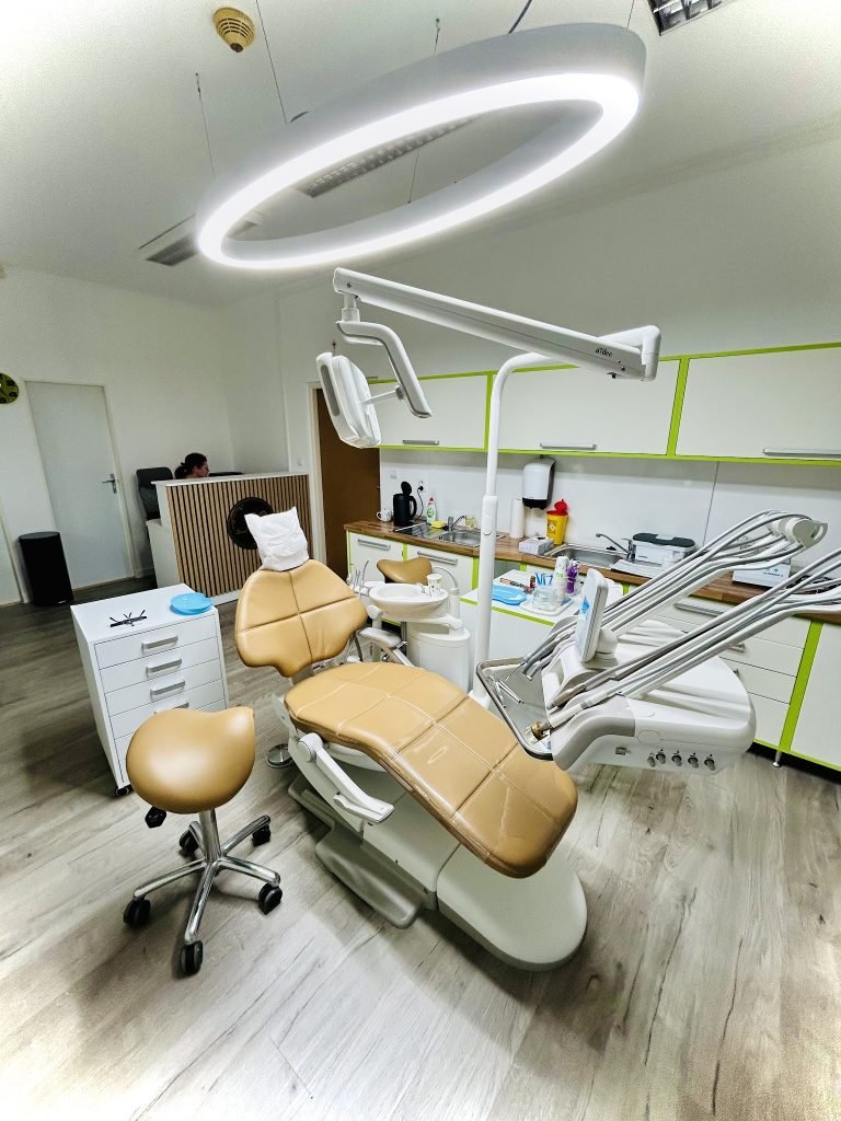 MDDr. Jana Godorová - zubná ambulancia GJ DENT