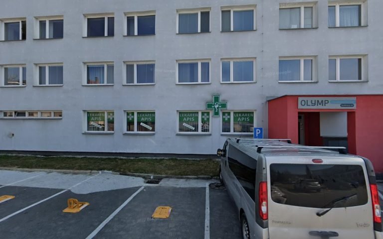 MUDr. Akram Mohamed AL-HINDI, stomatológia