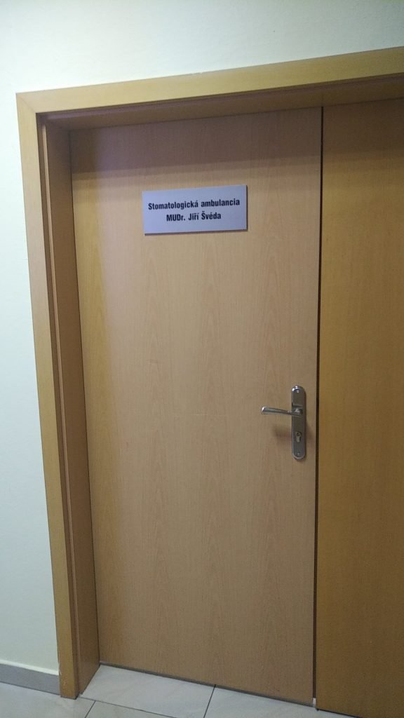 MUDr. Jiŕí Švéda, stomatologická ambulancia