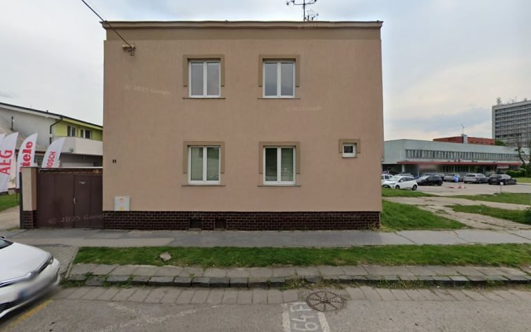 MUDr. Viera Kostolániová - stomatológ