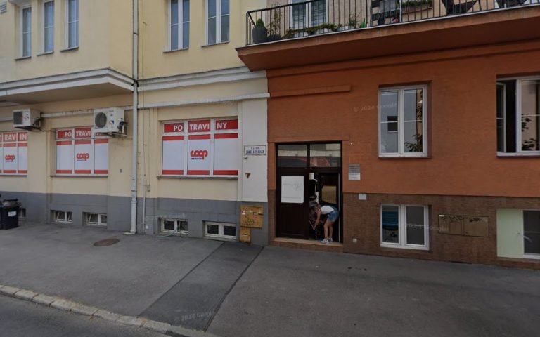 Toma-Dental | Mikroskopická stomatológia