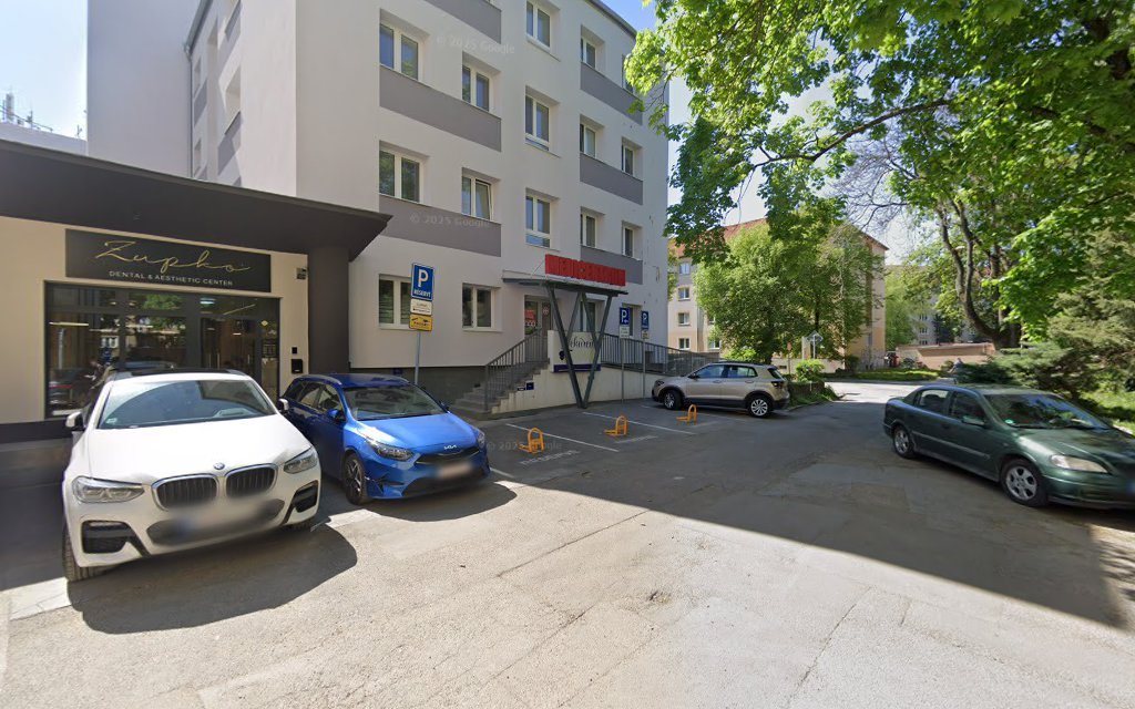 Exteriér kliniky