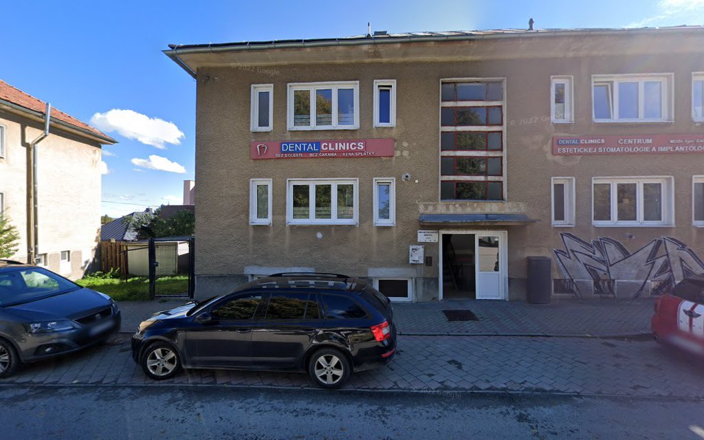 DentalClinics - Centrum estetickej stomatológie a implantológie - MUDr. Igor Gašpar