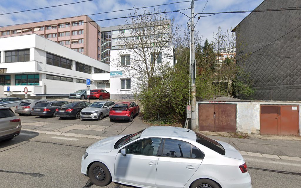Exteriér kliniky