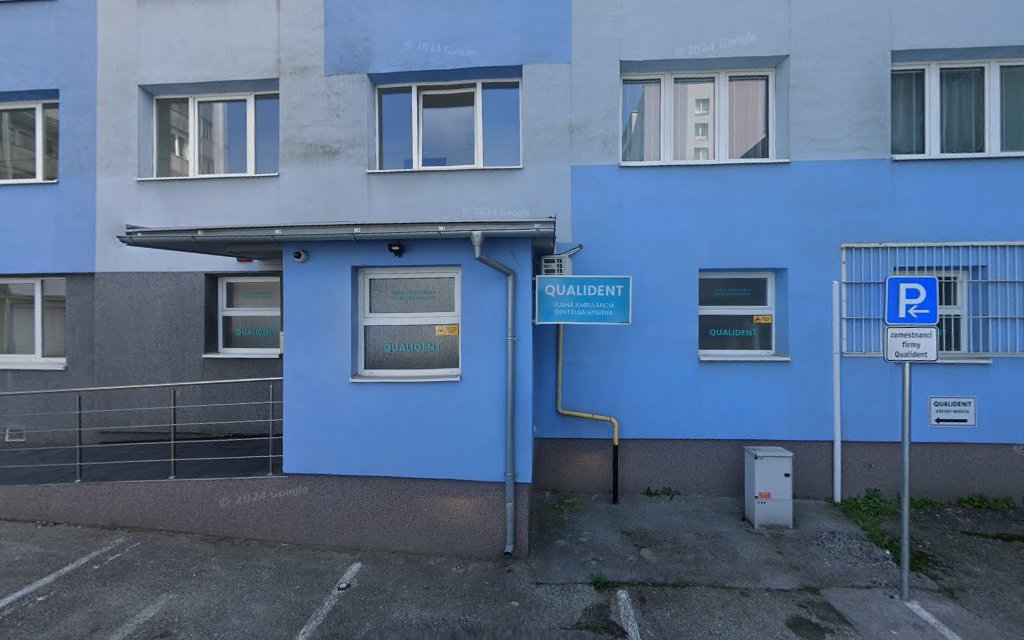 Exteriér kliniky