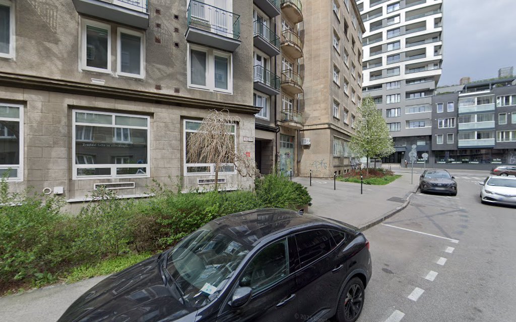 Exteriér kliniky