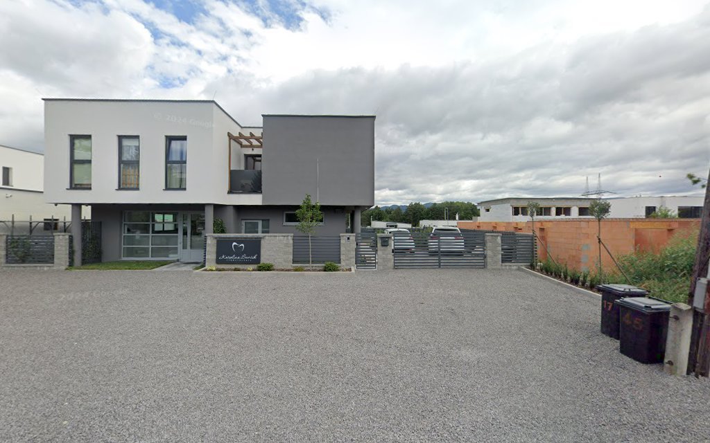 Exteriér kliniky